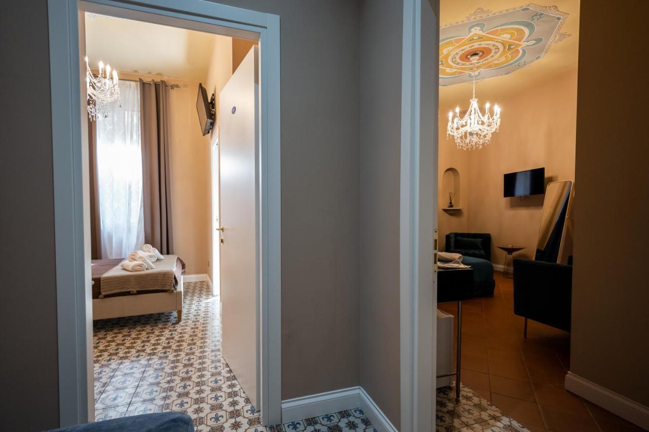 Bed and Breakfast Antica Dimora Deluxe Nápoles Exterior foto