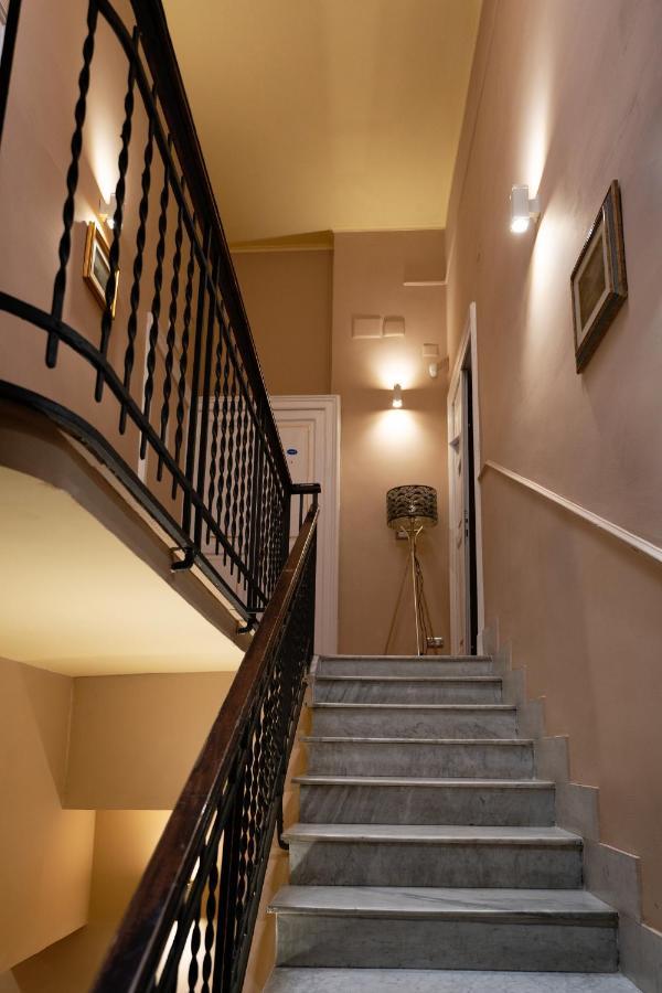Bed and Breakfast Antica Dimora Deluxe Nápoles Exterior foto