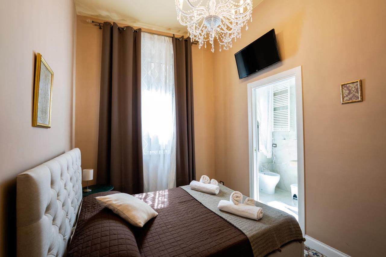 Bed and Breakfast Antica Dimora Deluxe Nápoles Exterior foto